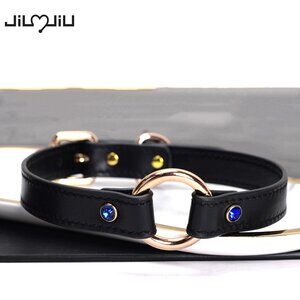 Cowhide Collar Choker In Black